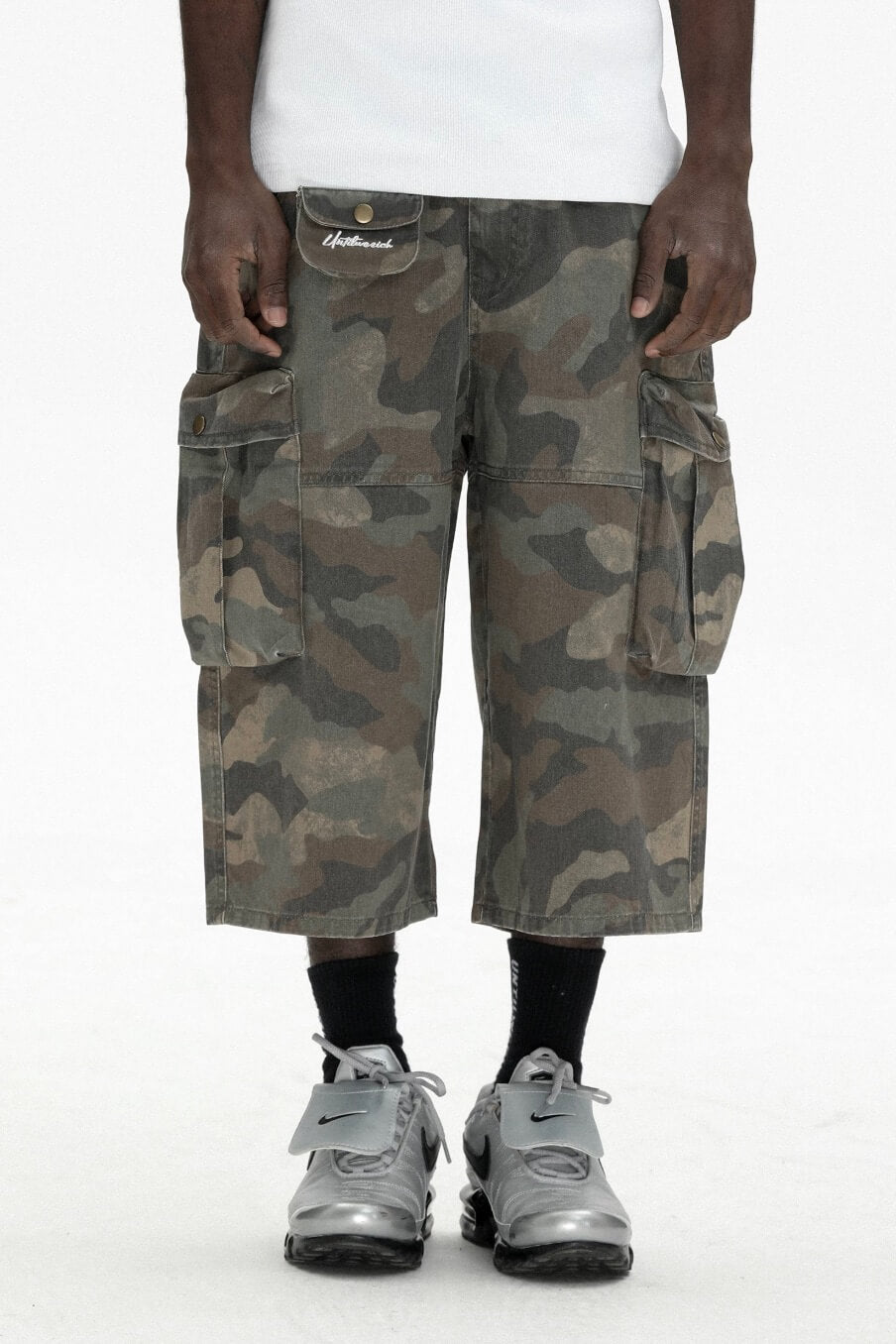 UNTILWERICH Washed Camo Multi Pocket Wide Cargo Below Knee Shorts | Face 3 Face