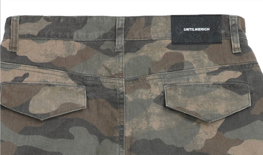 UNTILWERICH Washed Camo Multi Pocket Wide Cargo Below Knee Shorts | Face 3 Face