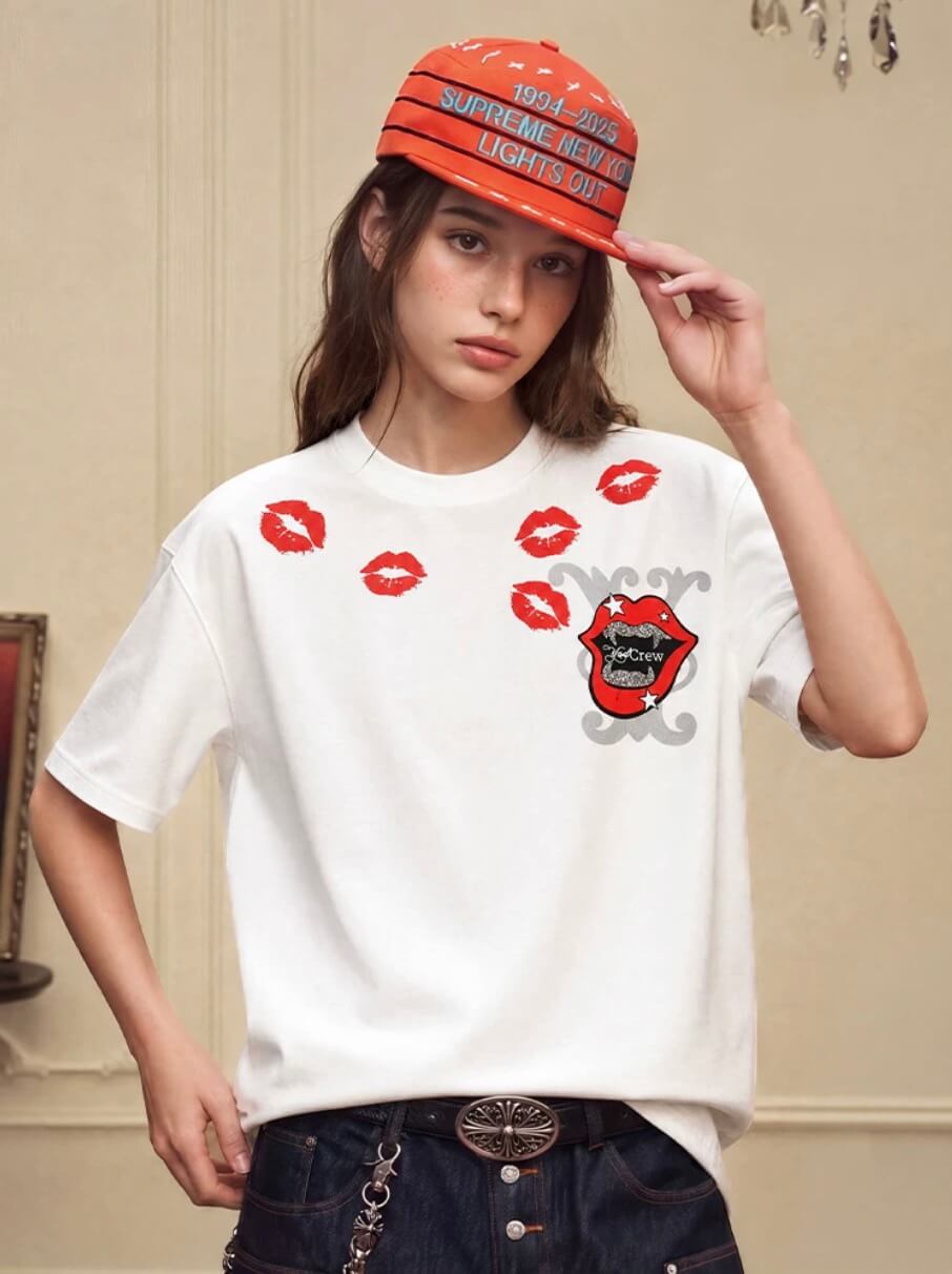 YADcrew Kiss Mark Print Rhinestone Glitter Tee | Face 3 Face