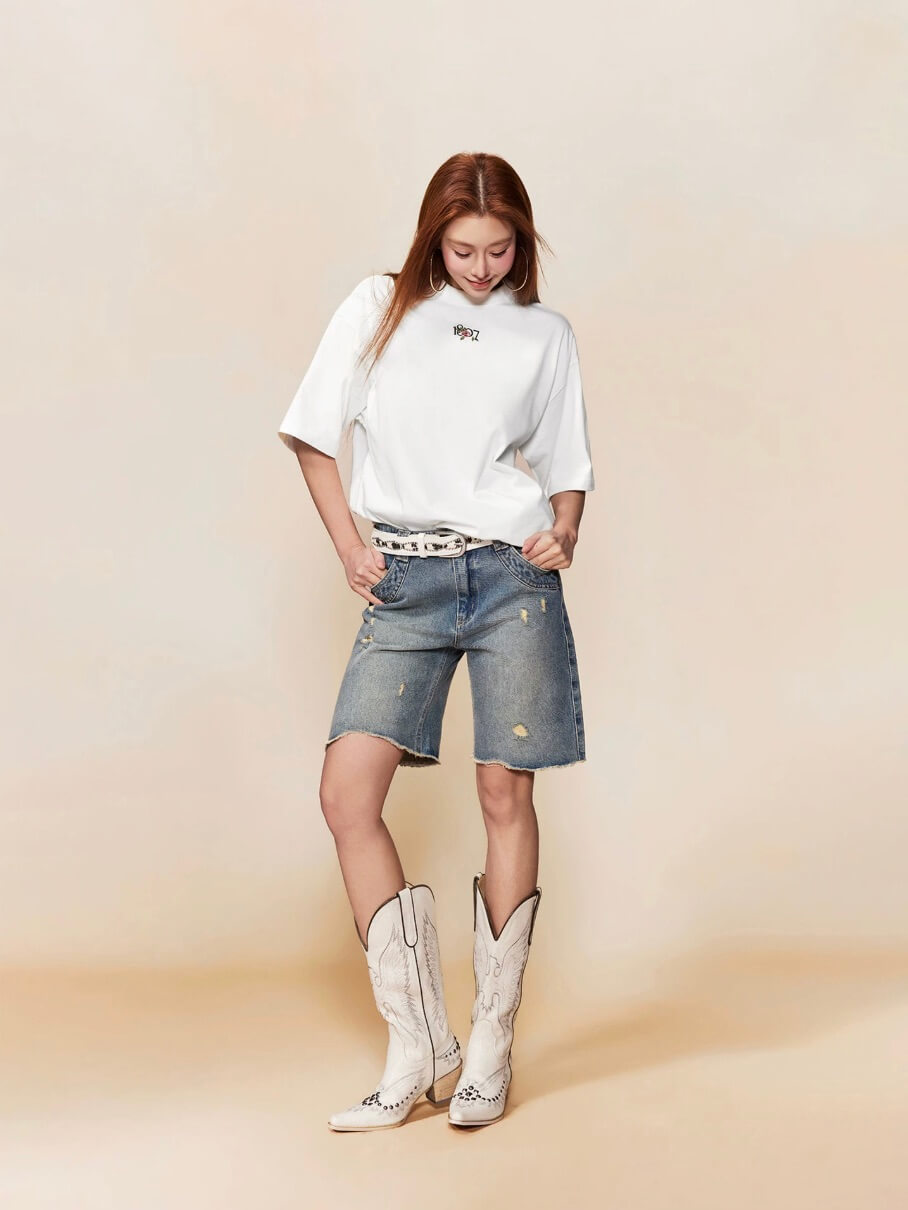 1807 Rose Logo Print Embroidered Short Sleeve Tee | Face 3 Face