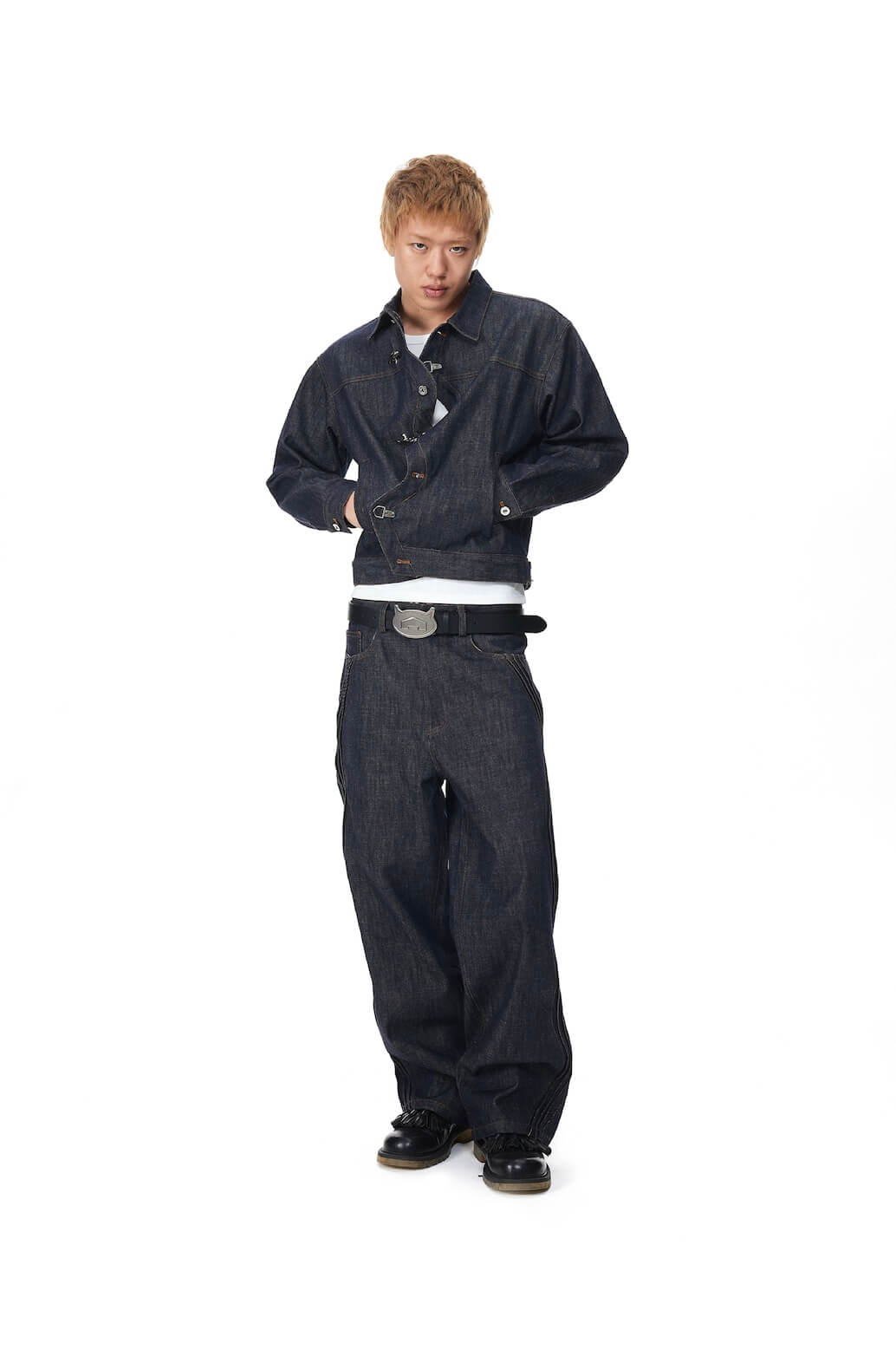 EVILKNIGHT(EK) 3D Cut Twisted Pleat Line Jeans