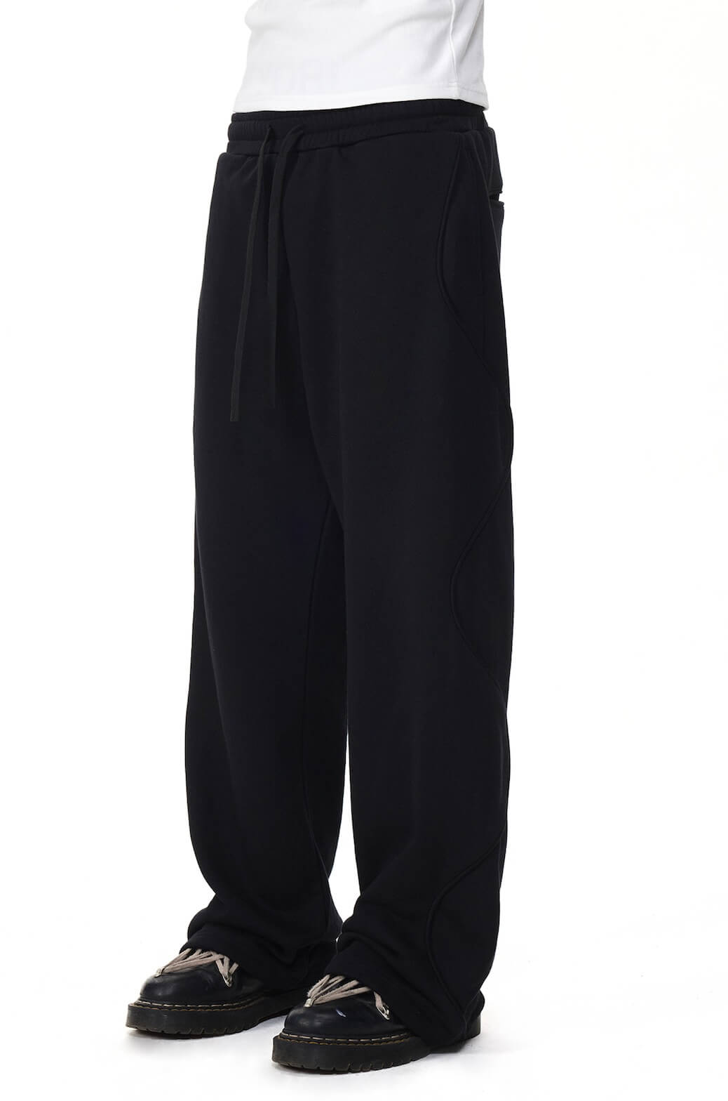 EVILKNIGHT(EK) Twisted Line Sweatpants