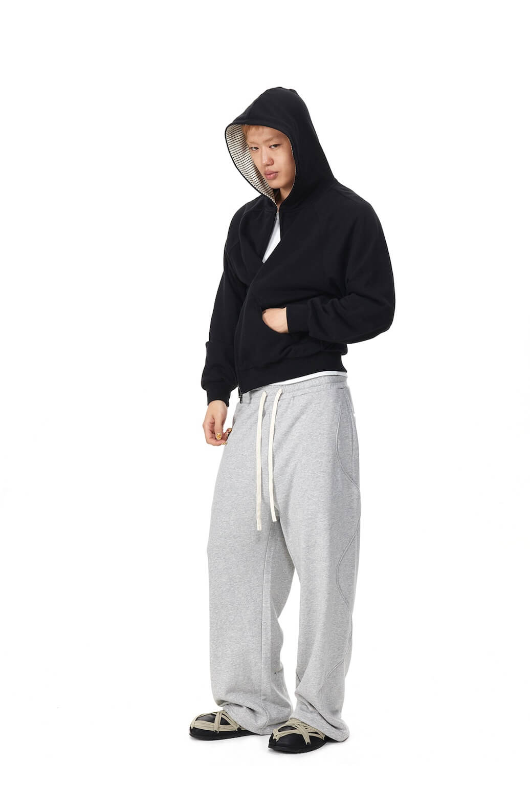 EVILKNIGHT(EK) Twisted Line Sweatpants