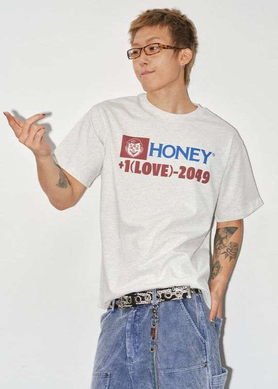 NOVACAM Love Hotline Graphic Print Short Sleeve Tee | Face 3 Face