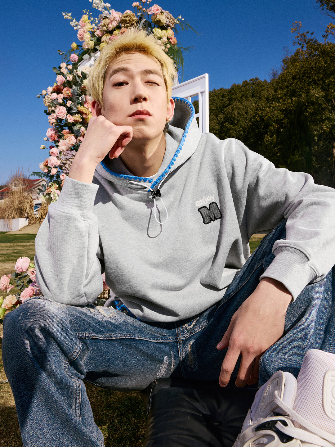 MEDM Color Clashing Shell Embroidery Hoodie