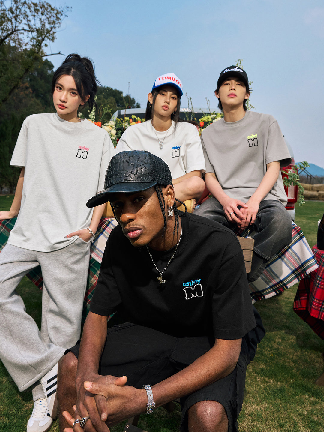 MEDM Contrasting Color M Basic Tee