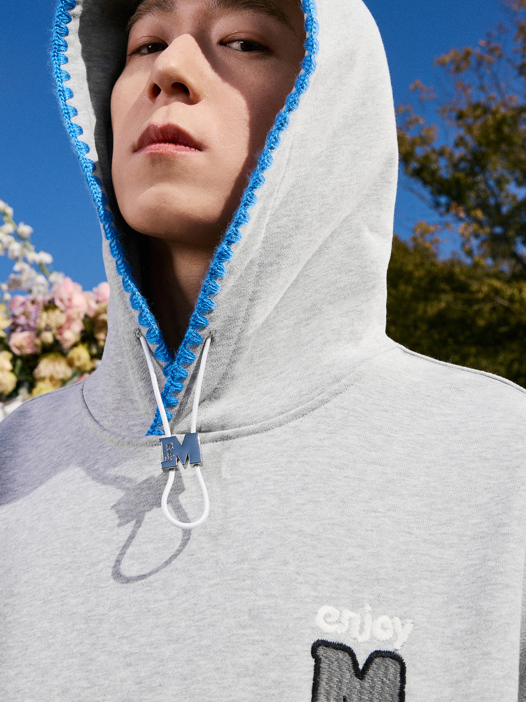 MEDM Color Clashing Shell Embroidery Hoodie