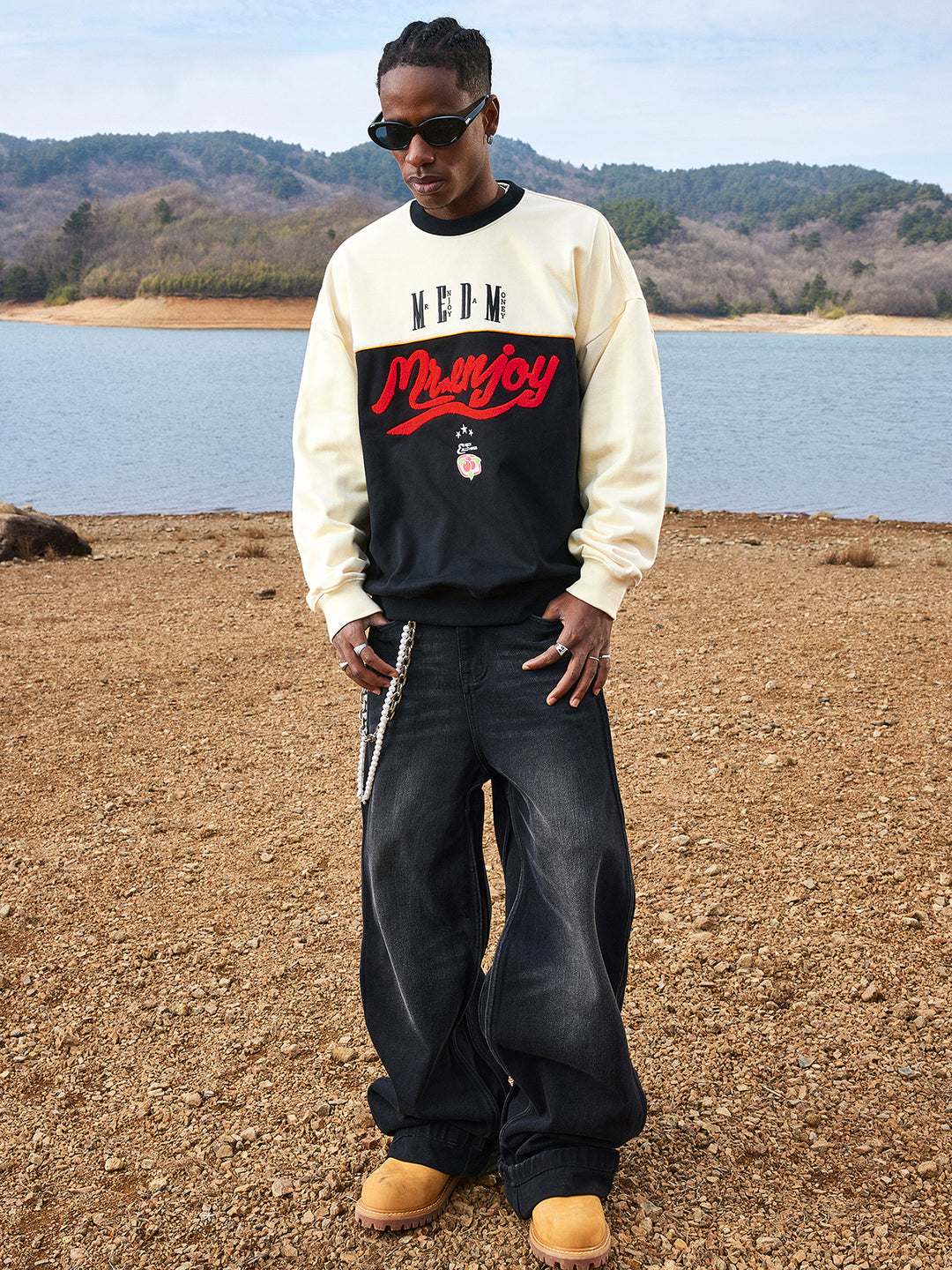 MEDM Collision Color Logo Sweatshirt