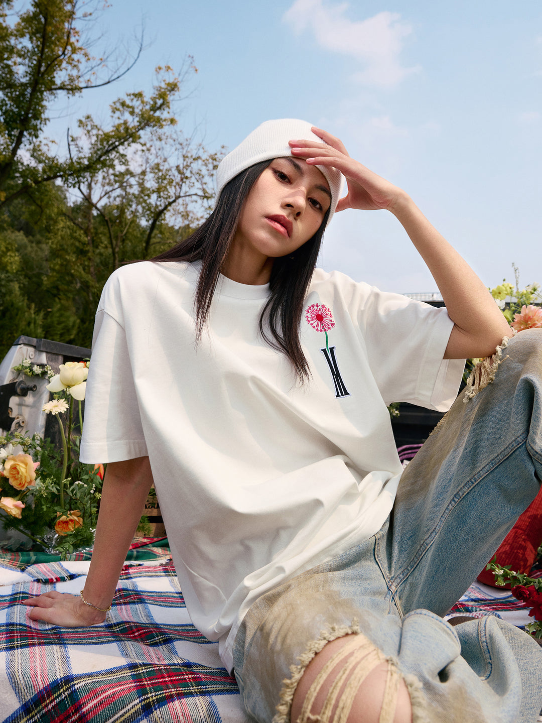 MEDM Dandelion Vase Tee