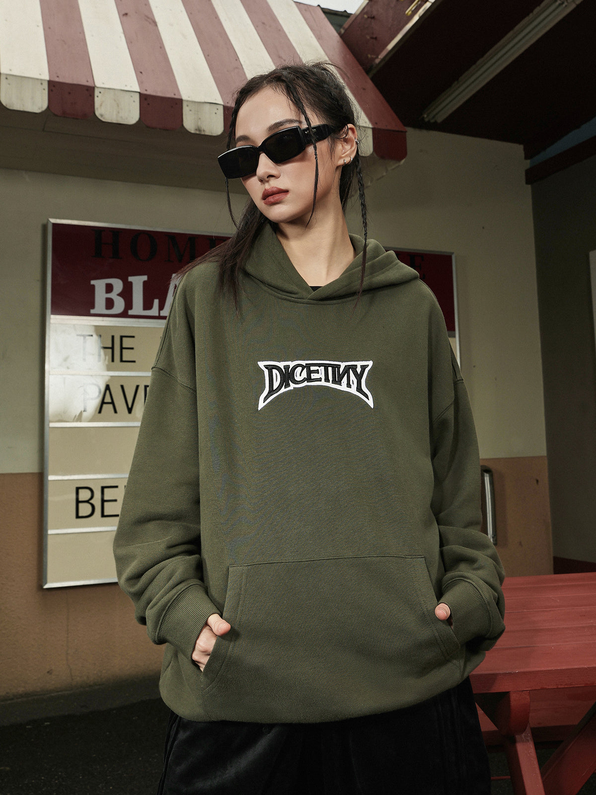 DICETINY 3D Basic Logo Embroidery Hoodie | Face 3 Face