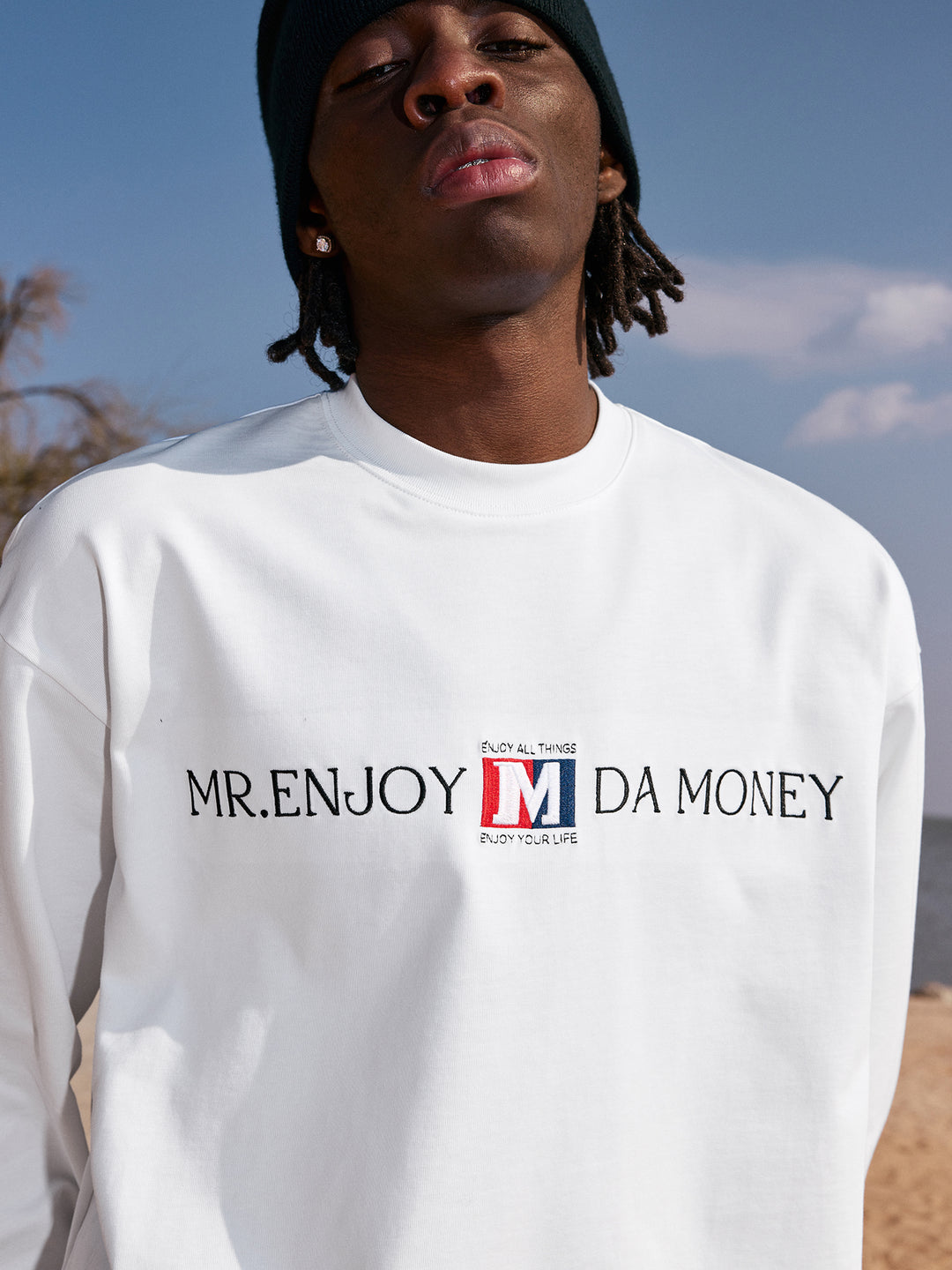 MEDM Flag Label Embroidery Long Sleeved Tee