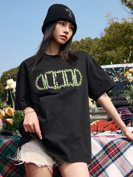 MEDM Capsule Wreath Embroidery Tee