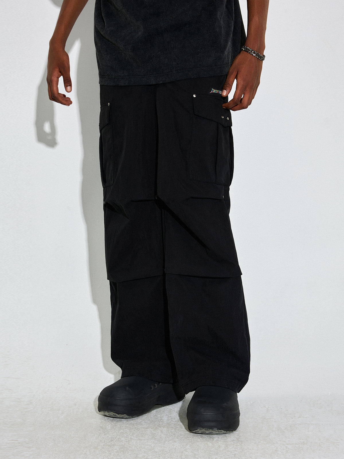 DICETINY Basic Embroidered Logo Washed Nylon Twill Work Cargo Pants | Face 3 Face