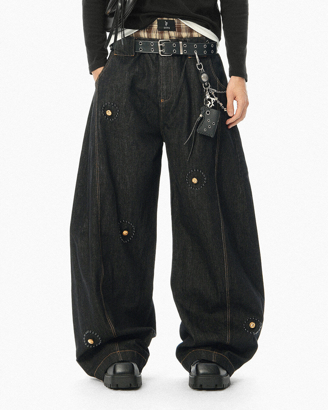 JHYQ Black Beaded Studded Curved Seam Machete Jeans | Face 3 Face