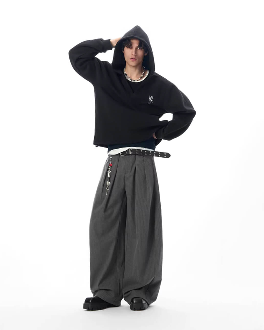 JHYQ Pegasus Logo V Neck Cropped Hoodie | Face 3 Face