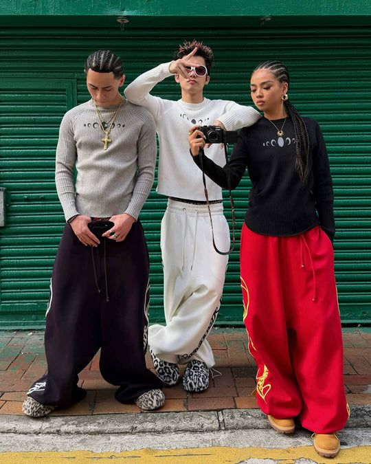 KARMANISTIC Slim Stretch Knit Sweater | Face 3 Face