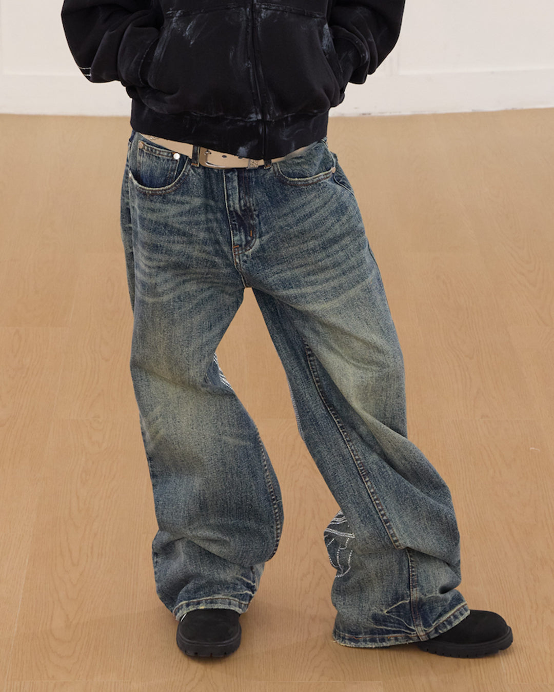 KARMANISTIC Washed Distressed Rhinestone Baggy Jeans | Face 3 Face