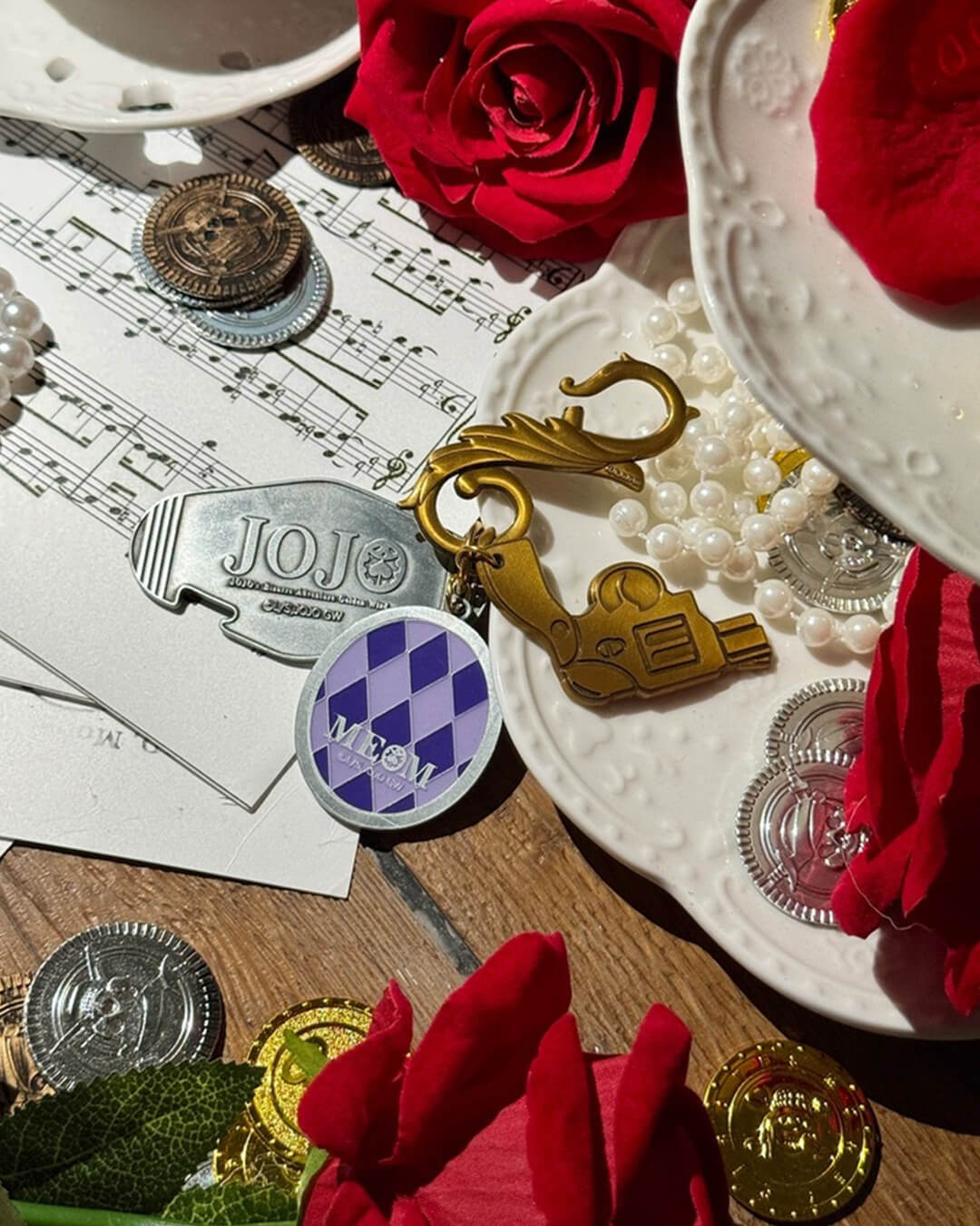 MEDM × JOJO Character Keychain | Face 3 Face