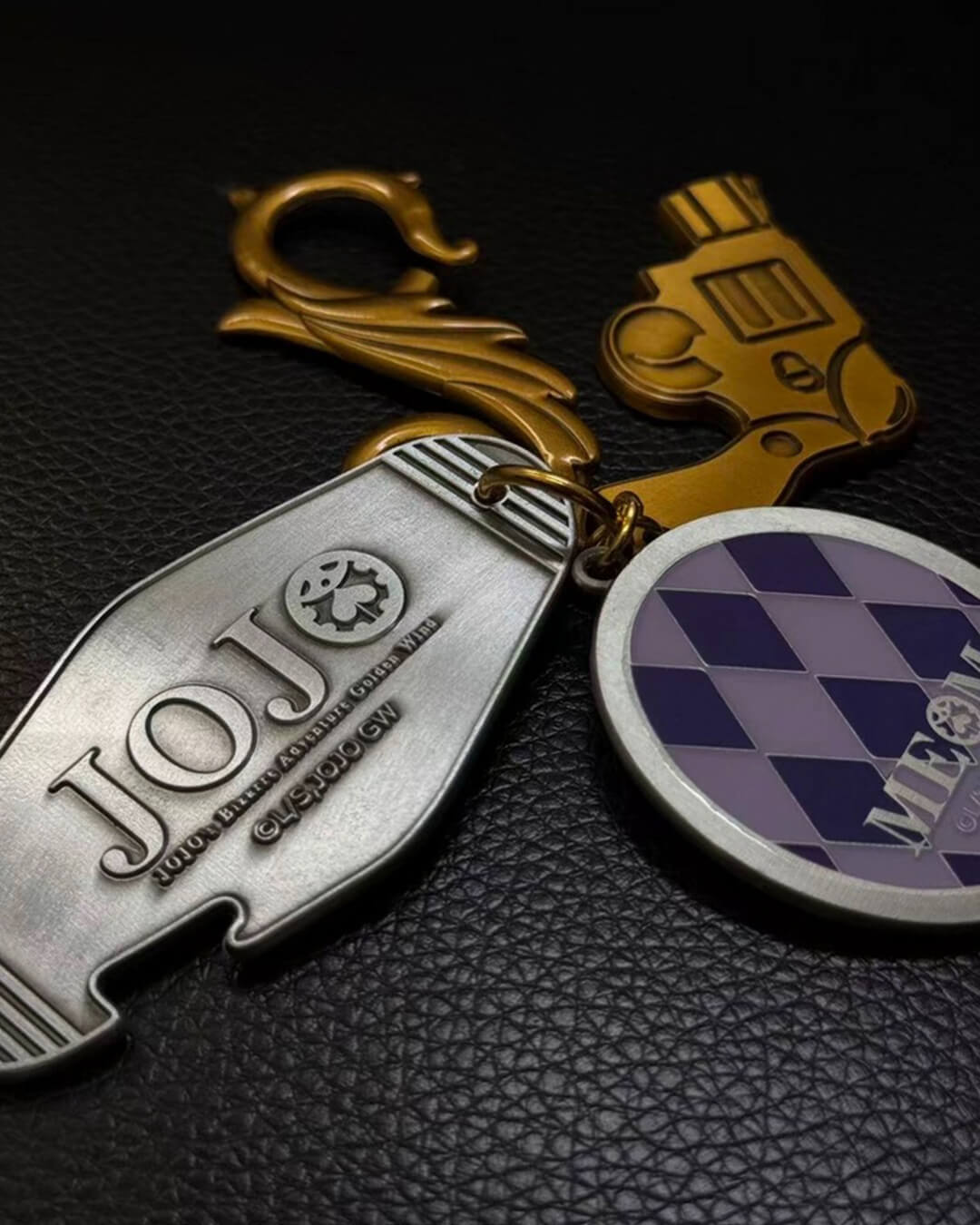 MEDM × JOJO Character Keychain | Face 3 Face