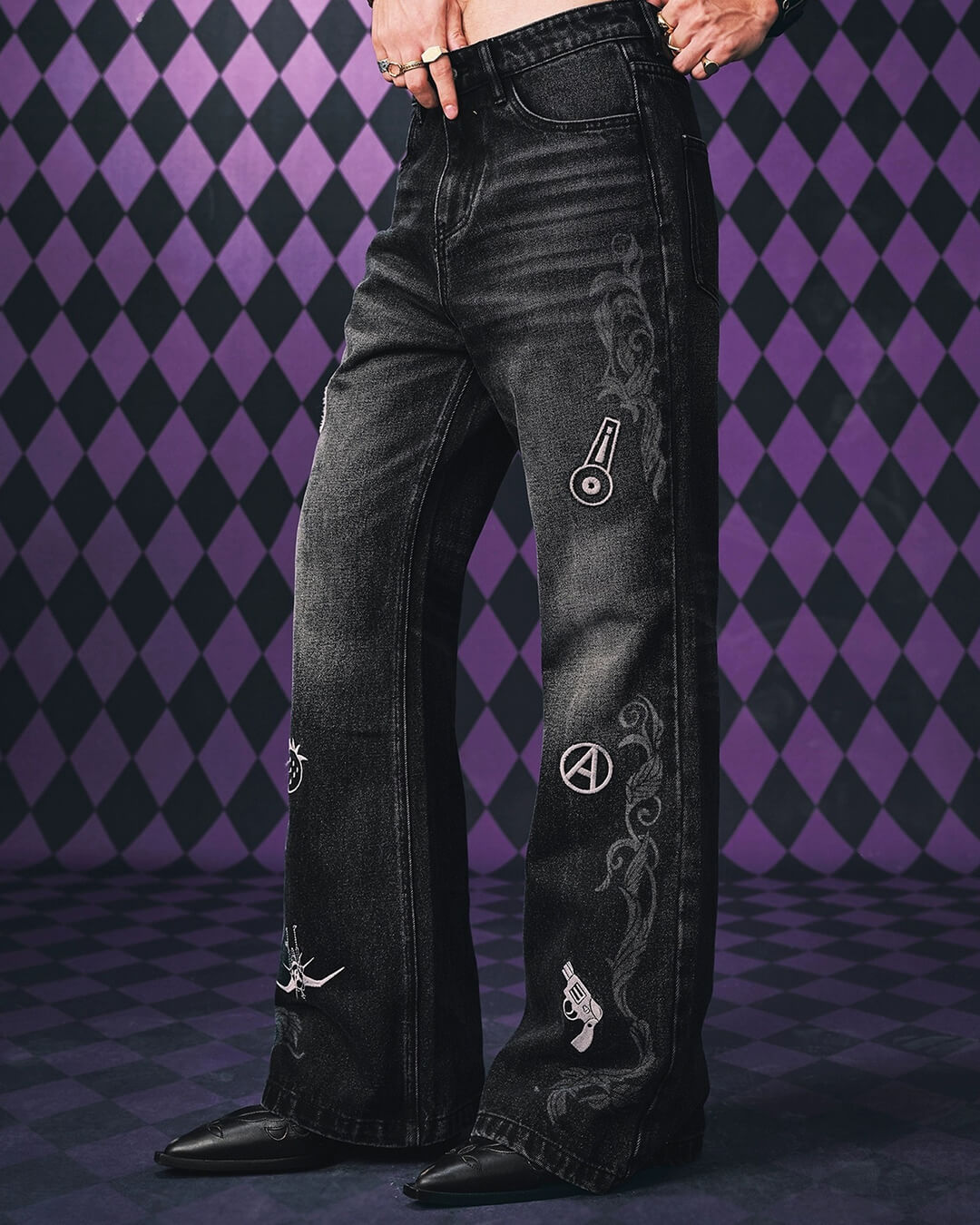 MEDM × JOJO Icon Embroidery Washed Distressed Jeans | Face 3 Face