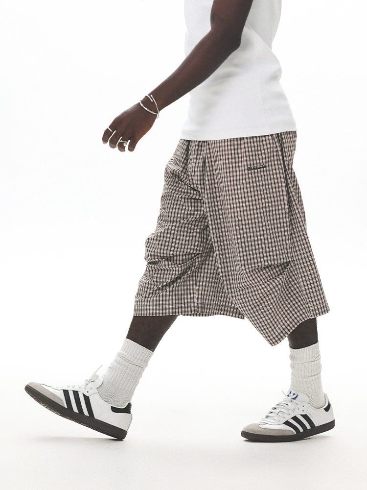 UNTILWERICH Plaid Pleated Knee Baggy Shorts | Face 3 Face