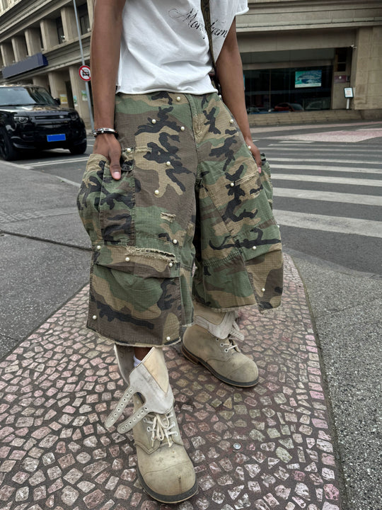 STEEPC M-65 Pearl Embellished Camouflage Baggy Cargo Shorts | Face 3 Face