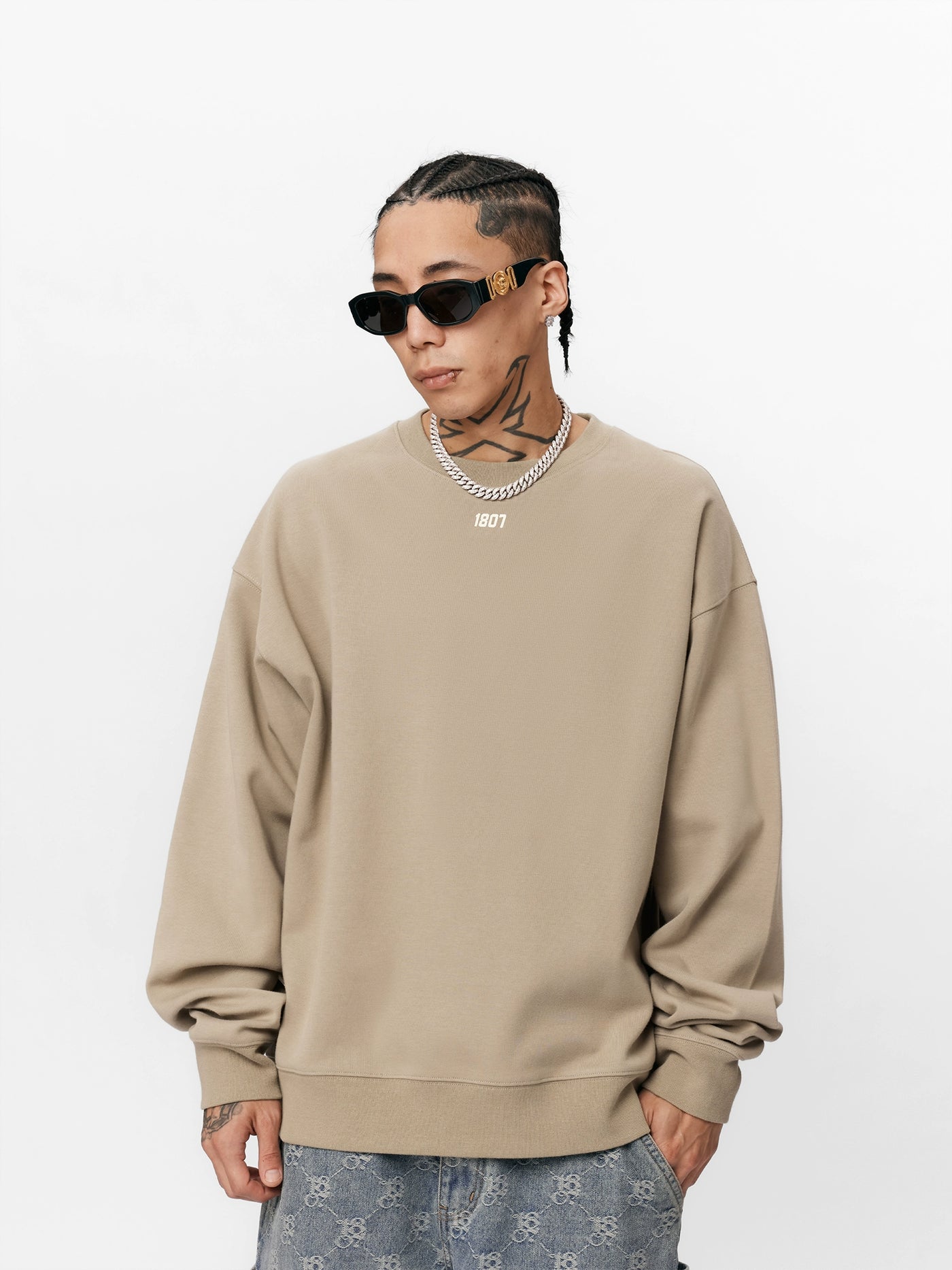 1807 Basic Logo Printed Sweatshirt | Face 3 Face