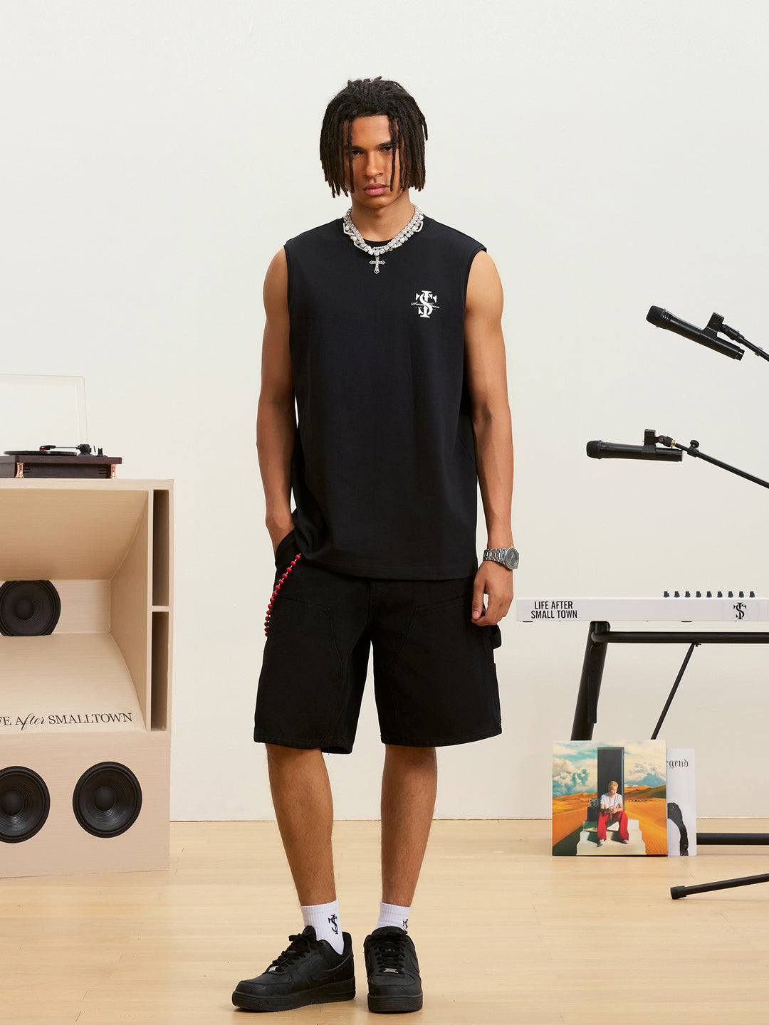 Small Town Kid Logo Print Sleeveless Tee | Face 3 Face