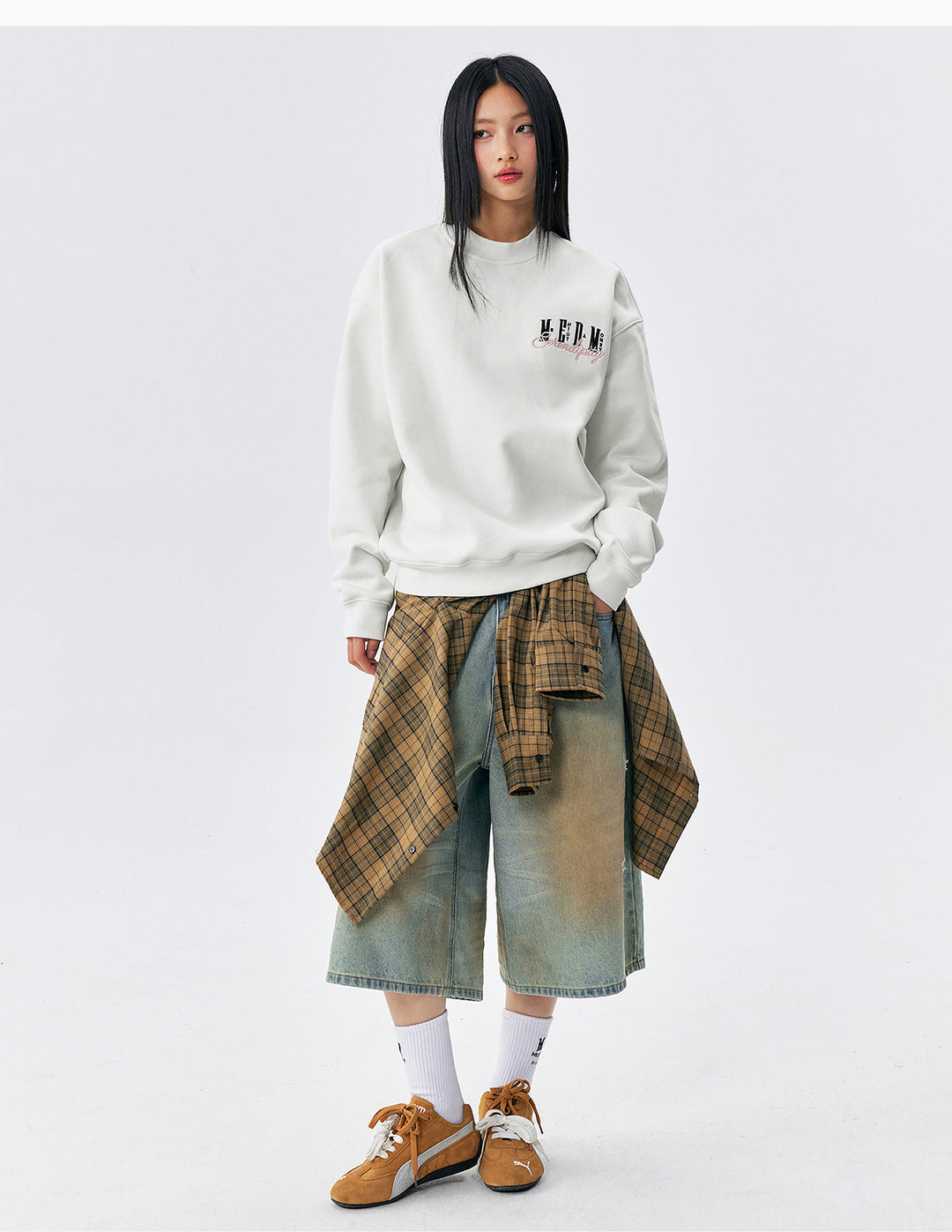 MEDM Logo Embroidered Basic Sweatshirt | Face 3 Face