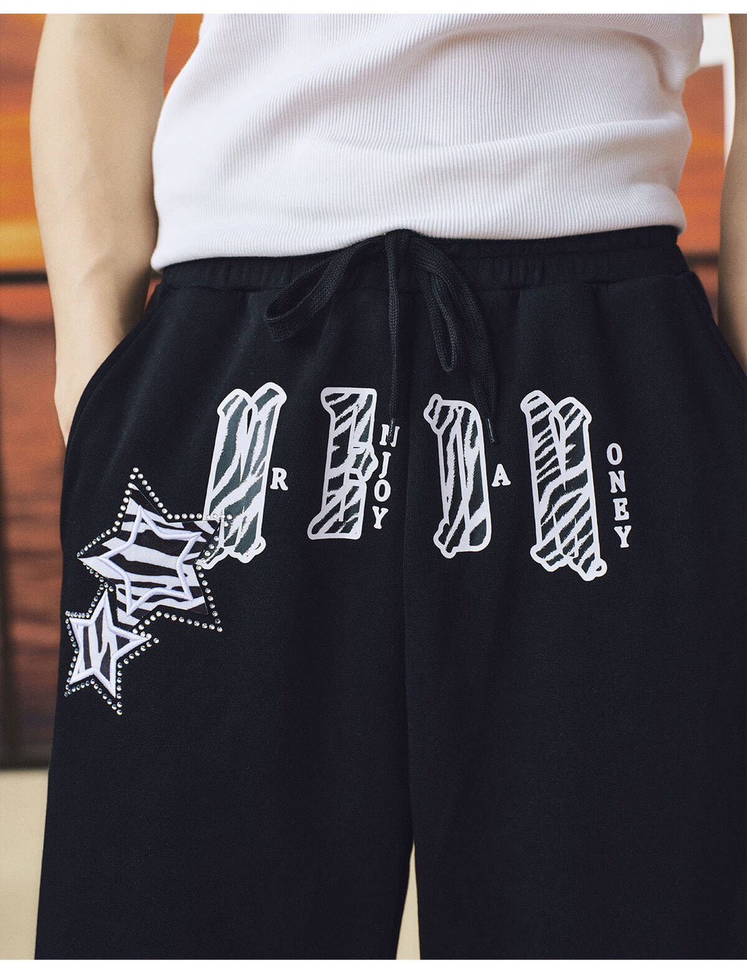 MEDM Animal Print Star Patch Rhinestone Curved Baggy Sweatpants | Face 3 Face