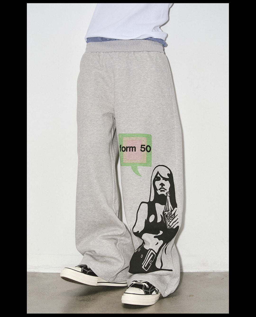 NOVACAM Portrait Graphic Print Curved Baggy Sweatpants | Face 3 Face