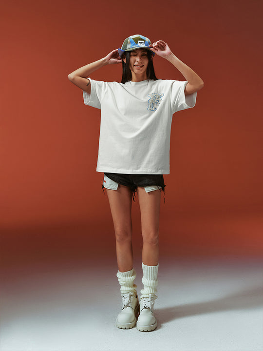 YADcrew Printed Pearl Logo Basic Tee | Face 3 Face