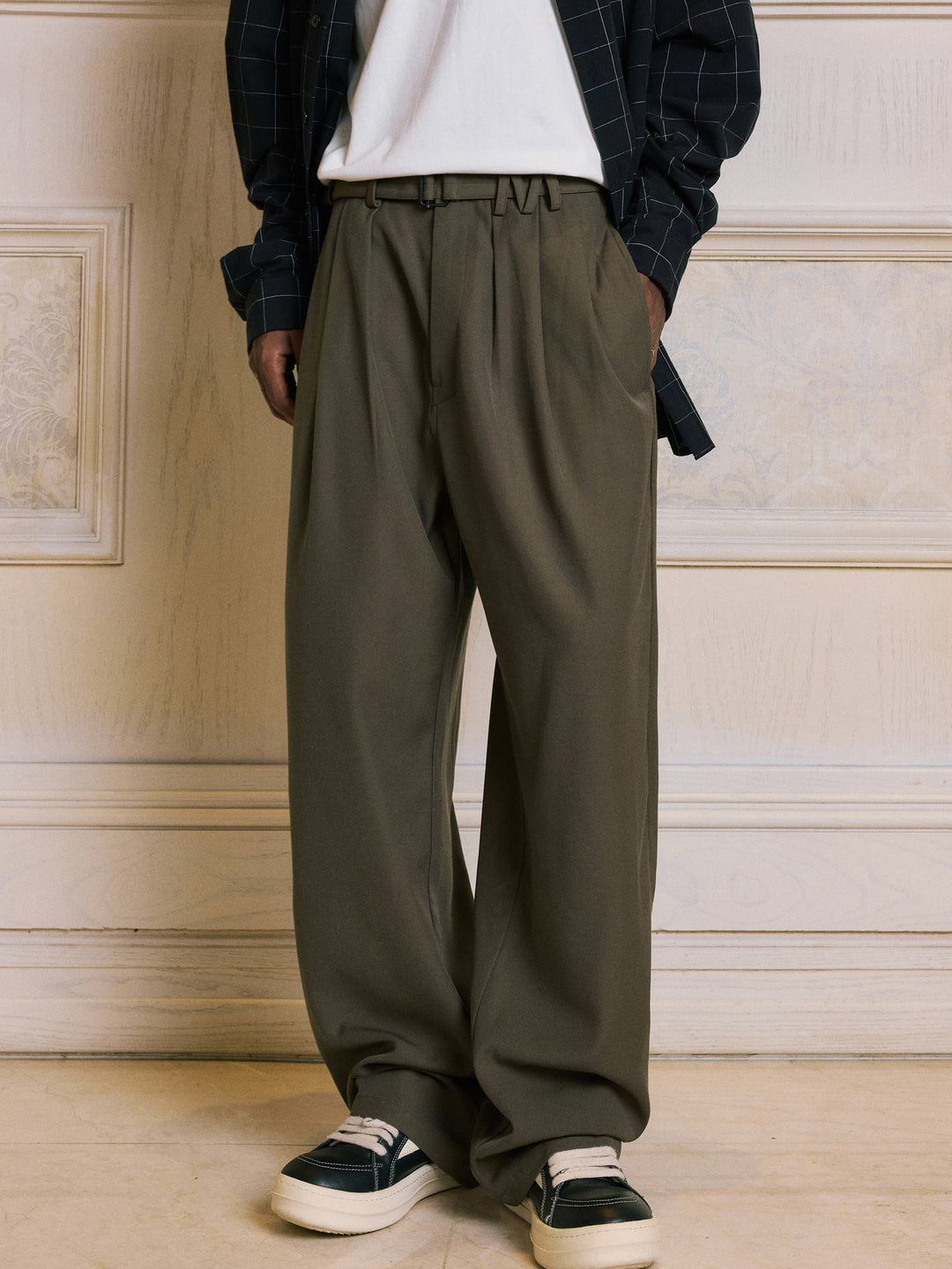 MEDM M-Shaped Belt Loop Suit Pants | Face 3 Face