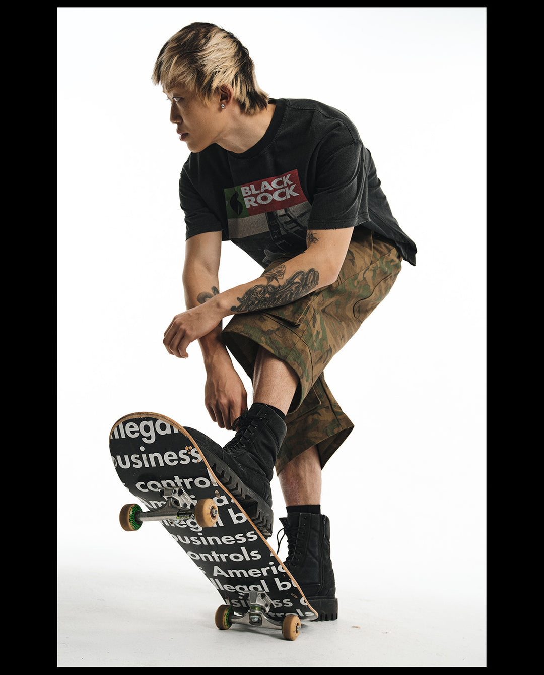 NOVACAM Camouflage & Black Baggy Work Cargo Shorts | Face 3 Face