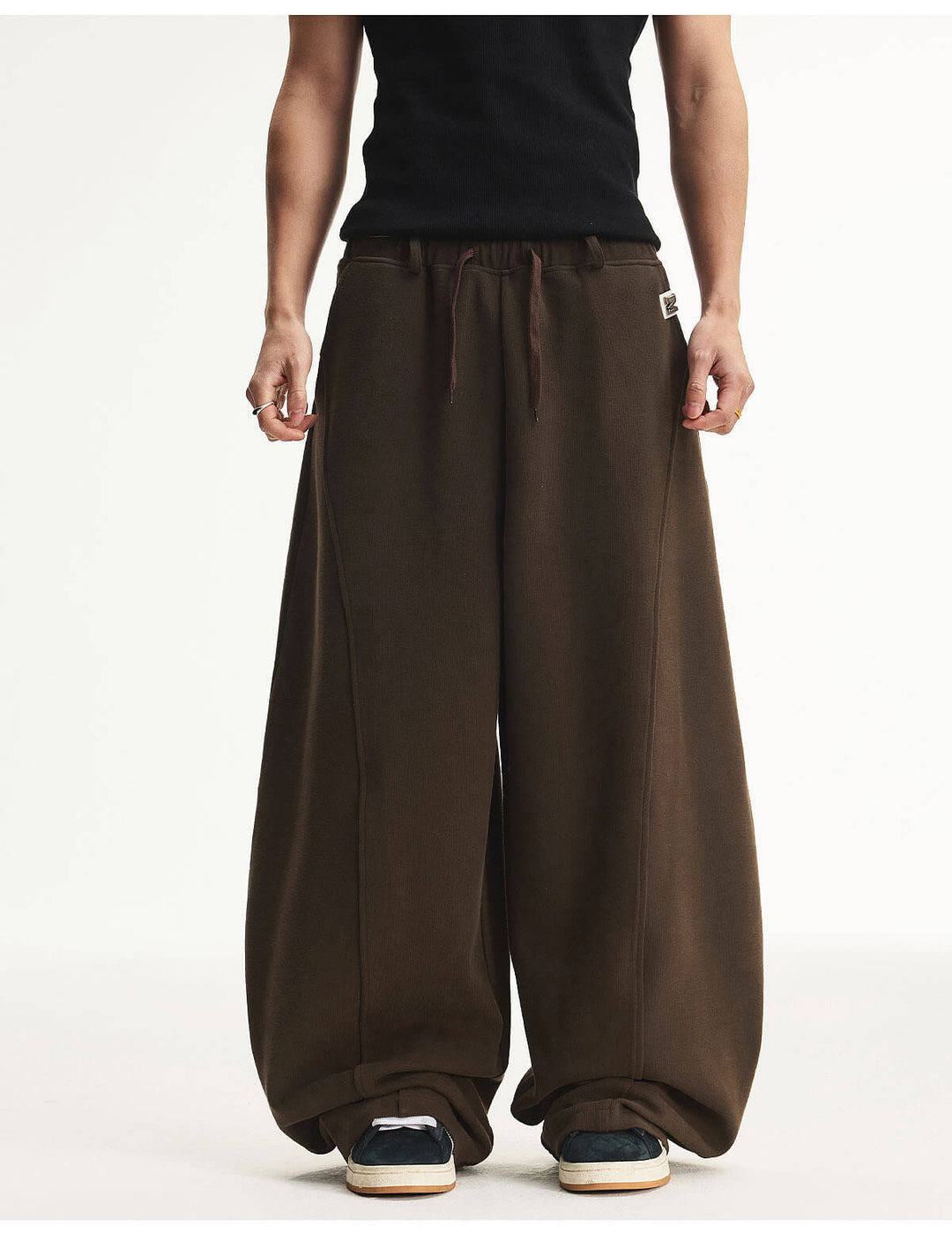 MEDM Curved Metal Tag Baggy Sweatpants | Face 3 Face