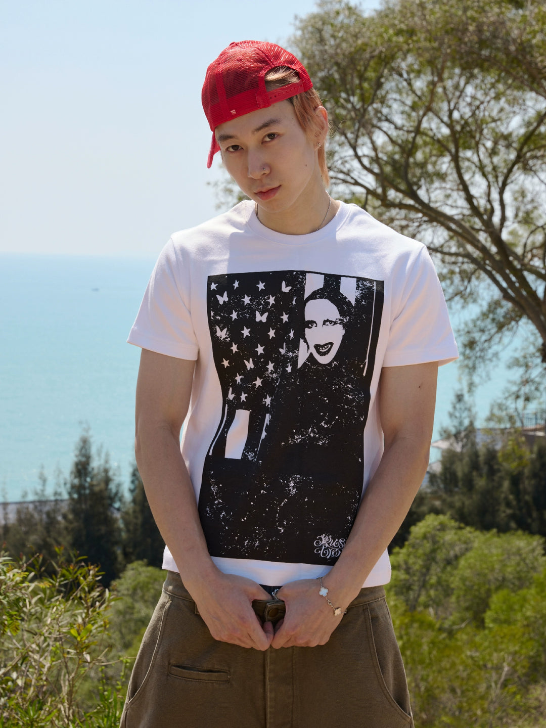 RUSURE Portrait Print Tee | Face 3 Face