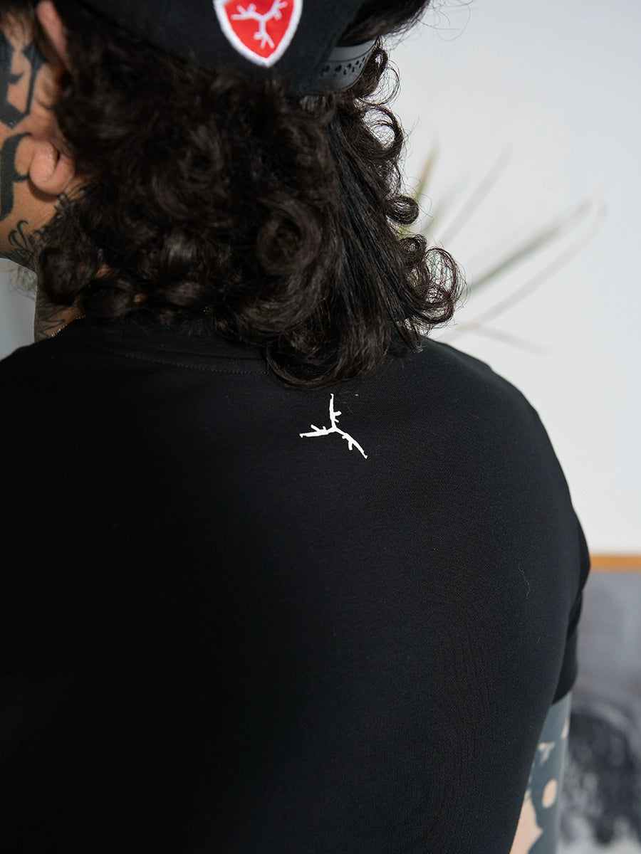 TGFCLUB 223 Neck Embroidered Stretch Slim Tee | Face 3 Face