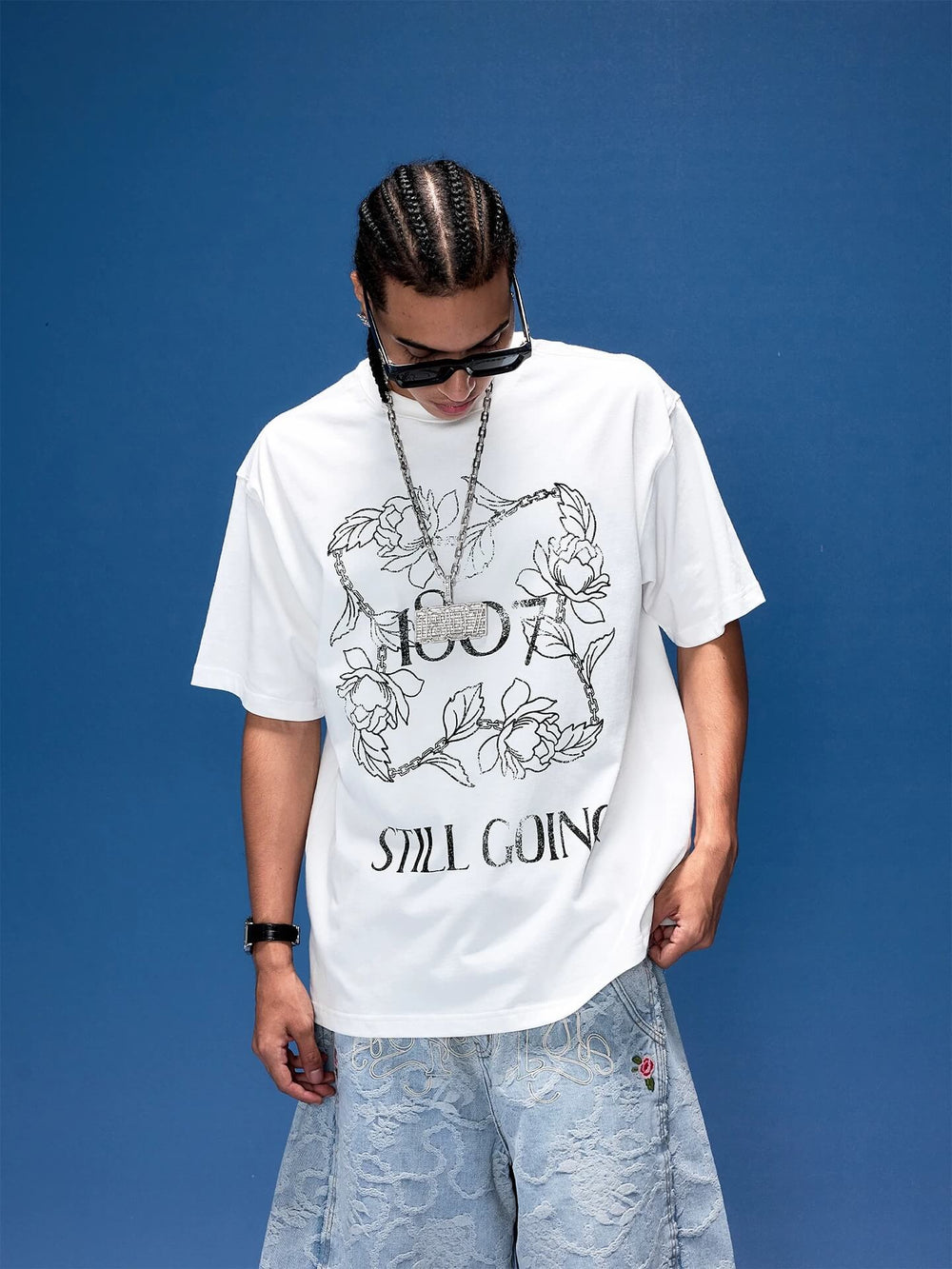 1807 Vintage Floral Chain Logo Print Short Sleeve Tee | Face 3 Face