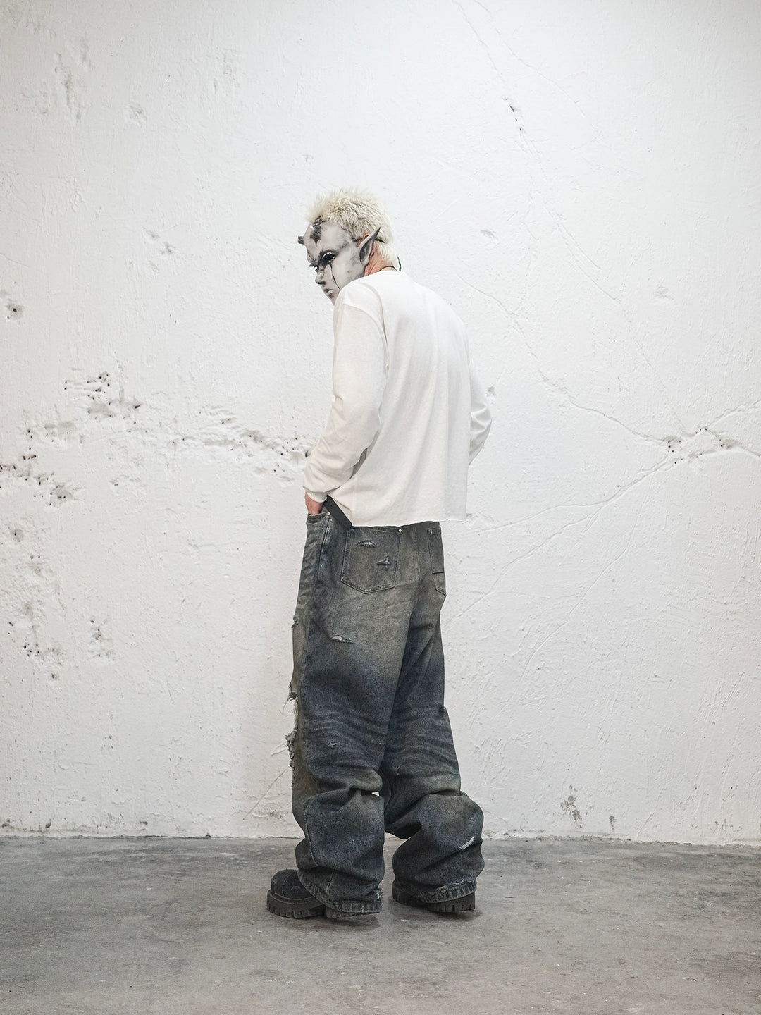 UNDERWATER Dirty Dye Aged Torn Baggy Jeans | Face 3 Face