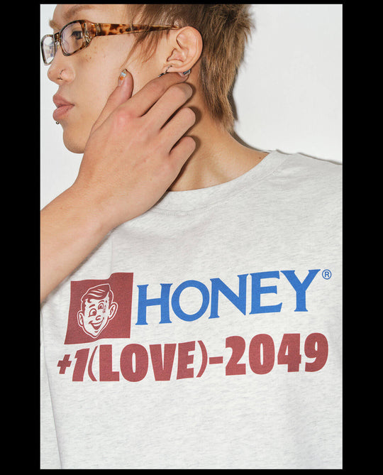 NOVACAM Love Hotline Graphic Print Short Sleeve Tee | Face 3 Face