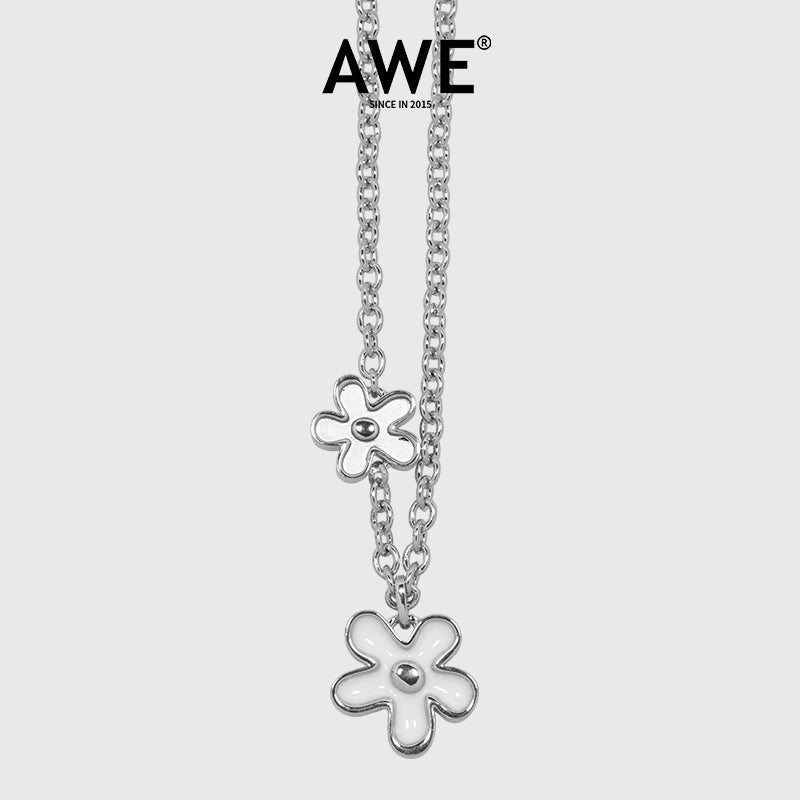 AWE The First Blooming Flowers Chain Necklace | Face 3 Face