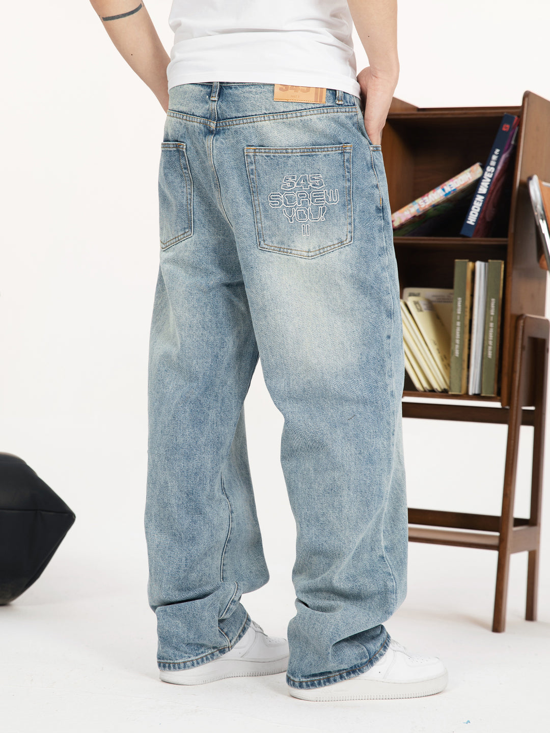 S45 White Embroidered Washed Old Jeans | Face 3 Face