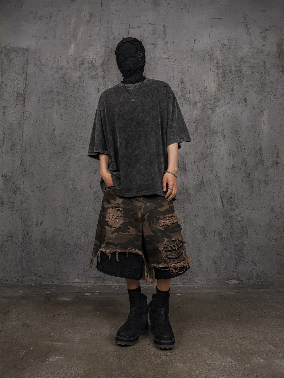 UNDERWATER Black Sand-Washed Basic Faded Tee | Face 3 Face