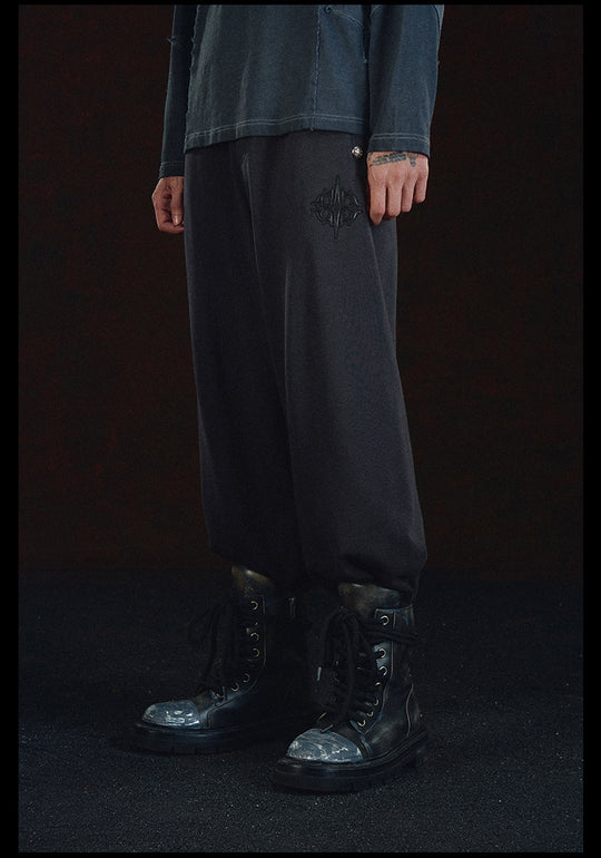 DICETINY Wide Studs Sweatpants | Face 3 Face