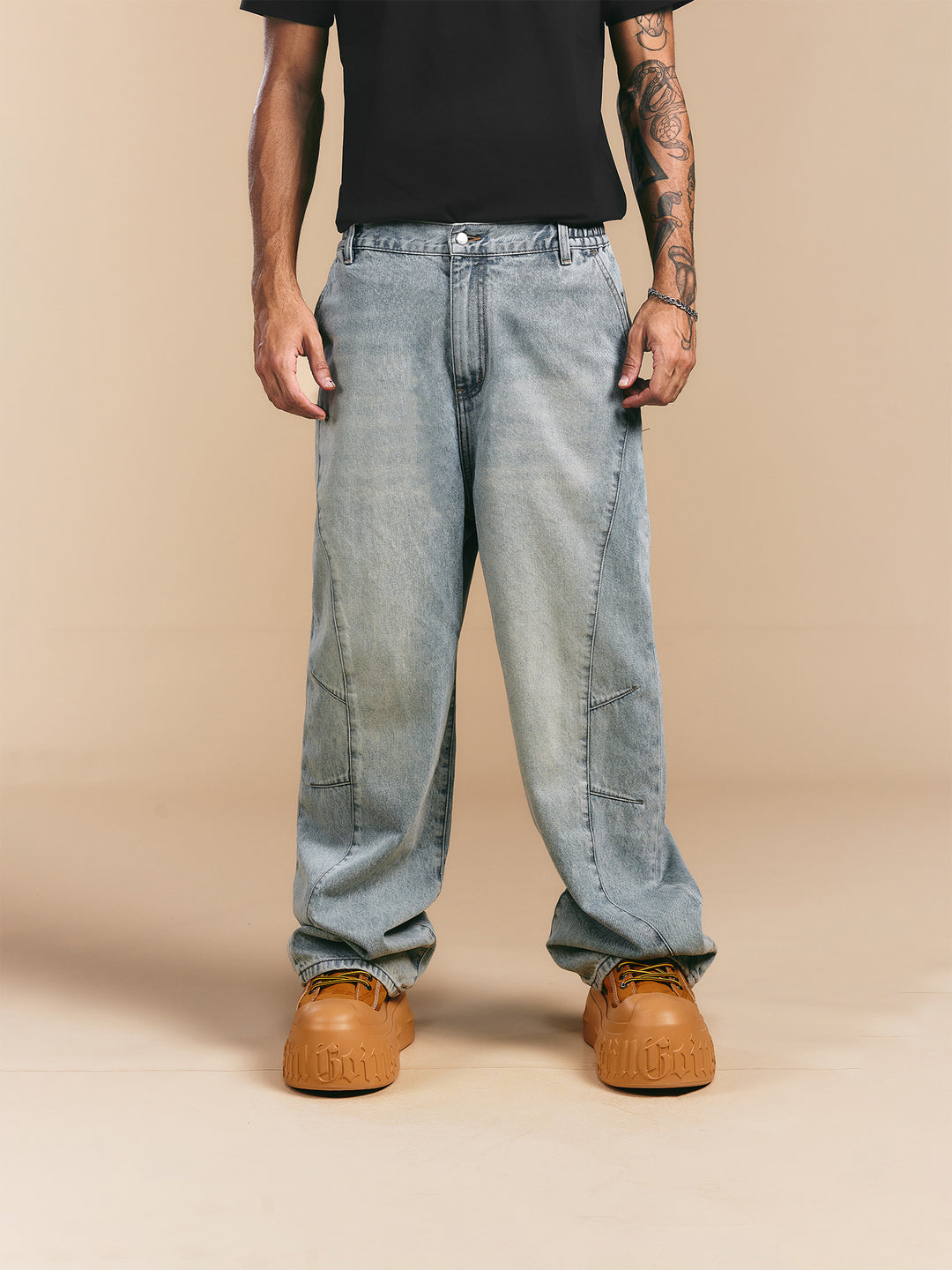 1807 Curved Stitching Washed Jeans | Face 3 Face