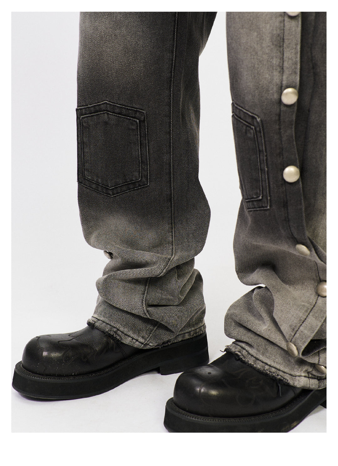 S45 Gradient Washed Metal Button Jeans | Face 3 Face