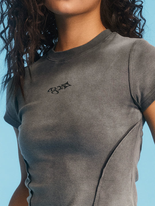 1807 Washed Cropped Slim Tee | Face 3 Face