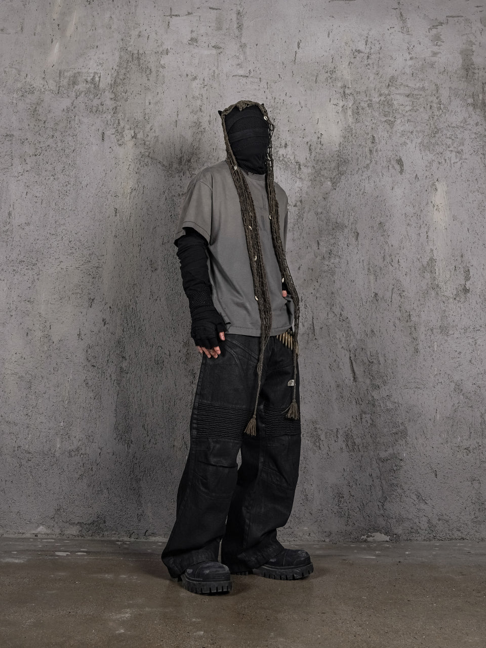 UNDERWATER Dirty Dye Destroyed Dusty Gray Vintage Print Tee | Face 3 Face