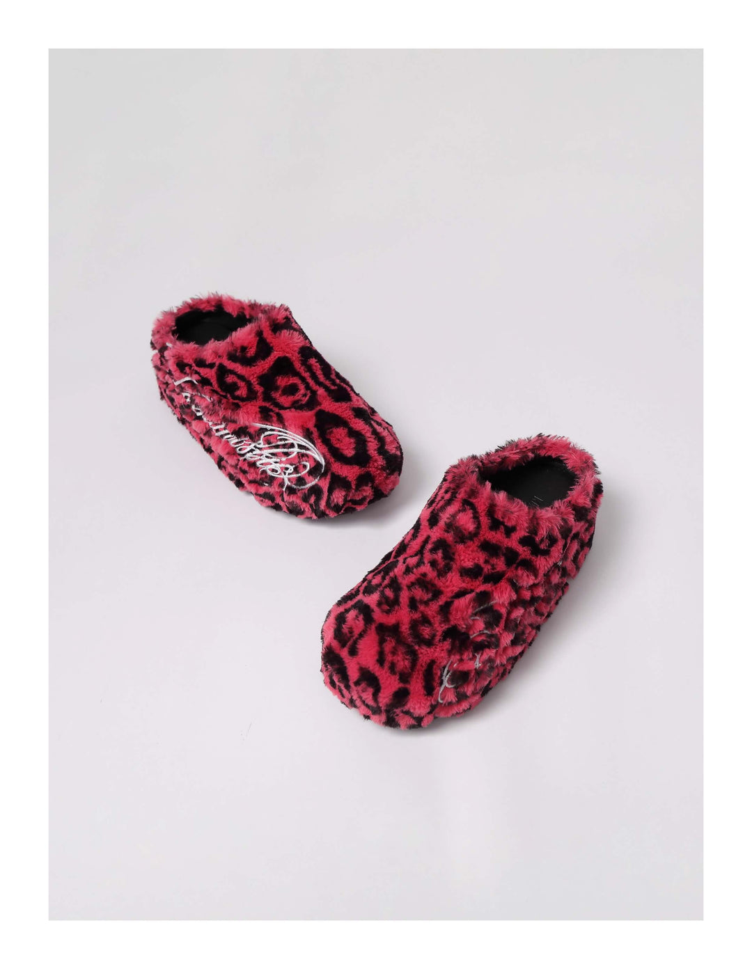 KARMANISTIC Rose White Leopard Fur Embroidered Slipper Clogs | Face 3 Face