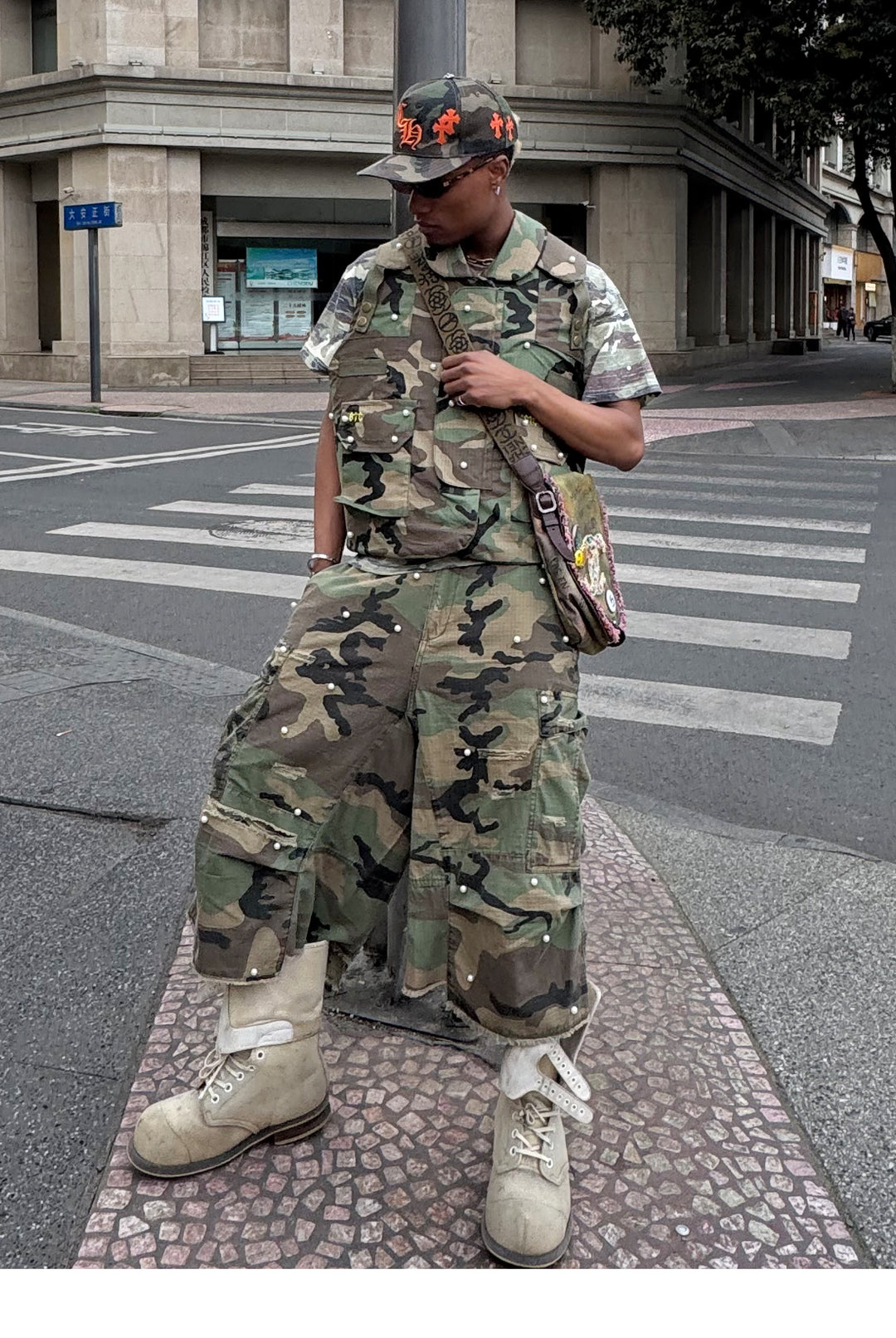 STEEPC M-65 Pearl Embellished Camouflage Baggy Cargo Shorts | Face 3 Face